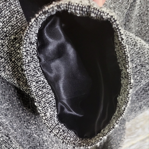 GUESS coat with removable fur collar size 6 - Picture 8 of 9